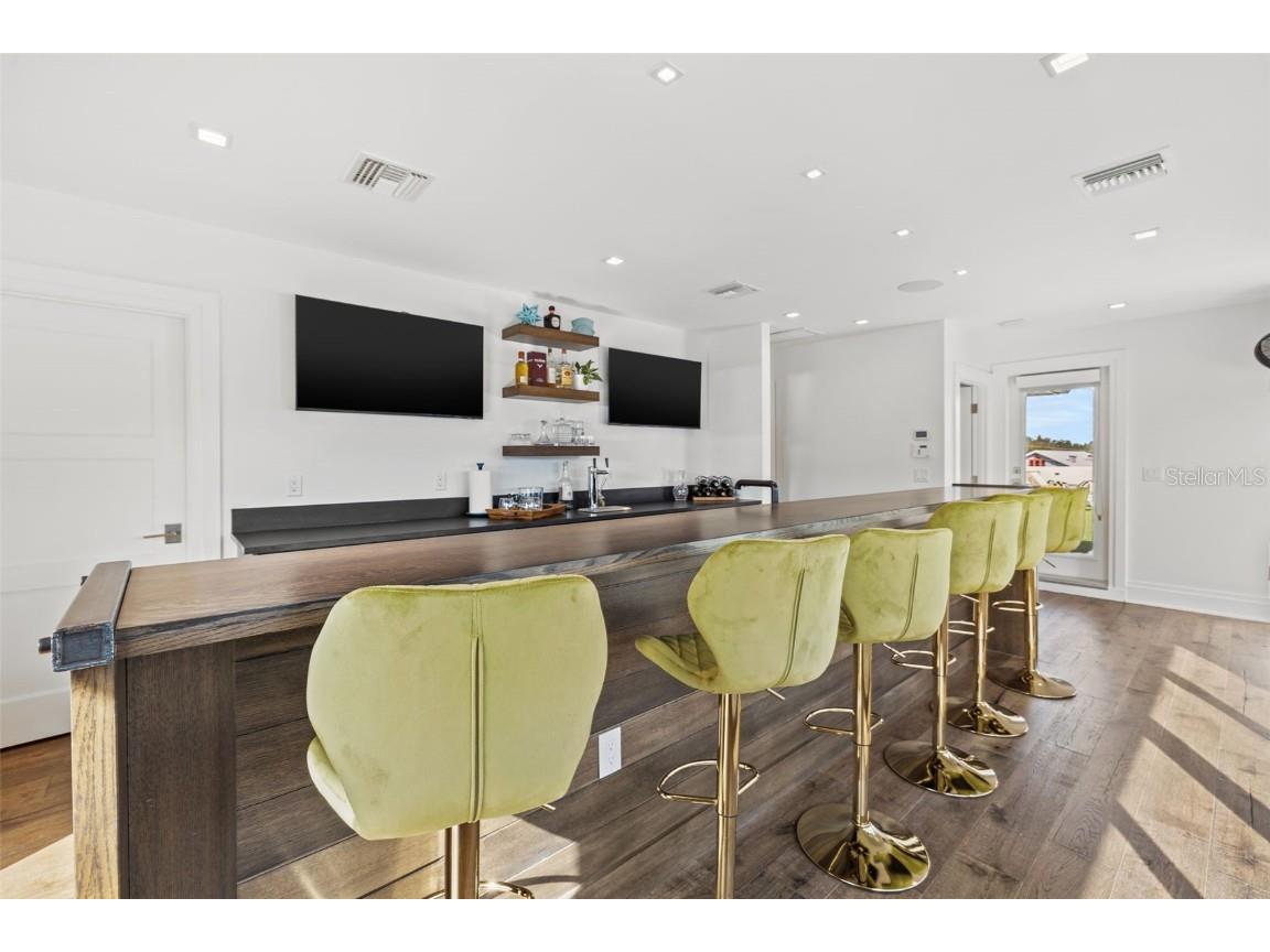 103 5th Avenue N Saint Petersburg FL 33701 TB8313332 image60