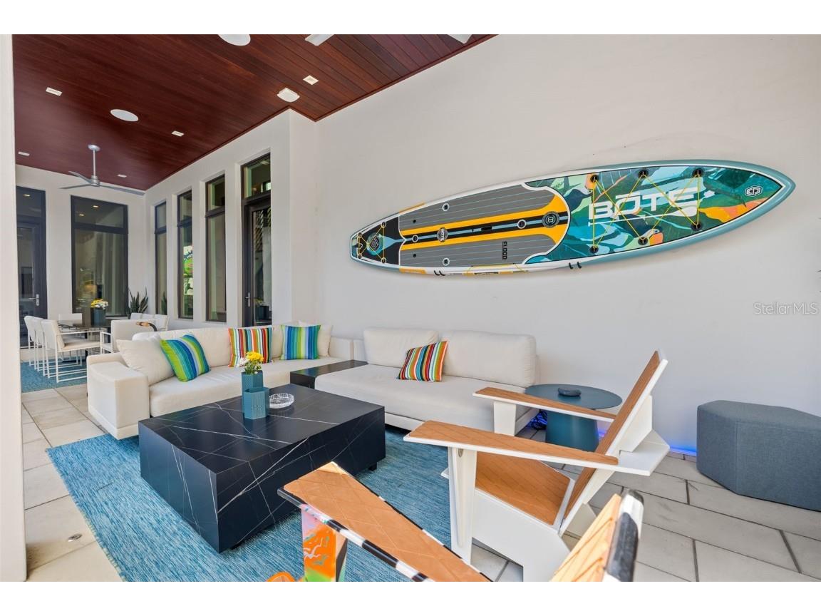 103 5th Avenue N Saint Petersburg FL 33701 TB8313332 image87