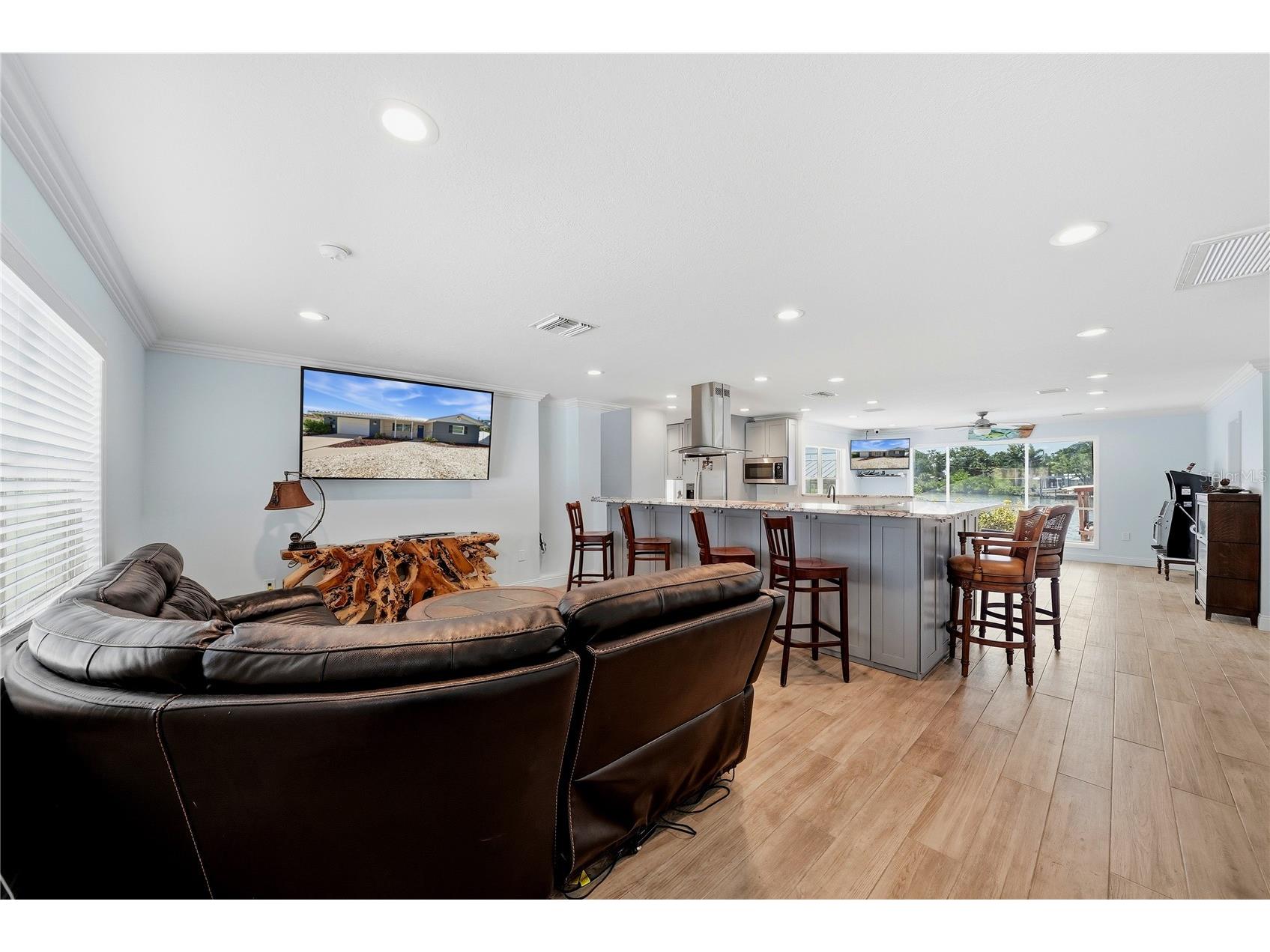 103 6th Street NW Ruskin FL 33570 TB8517160 image5