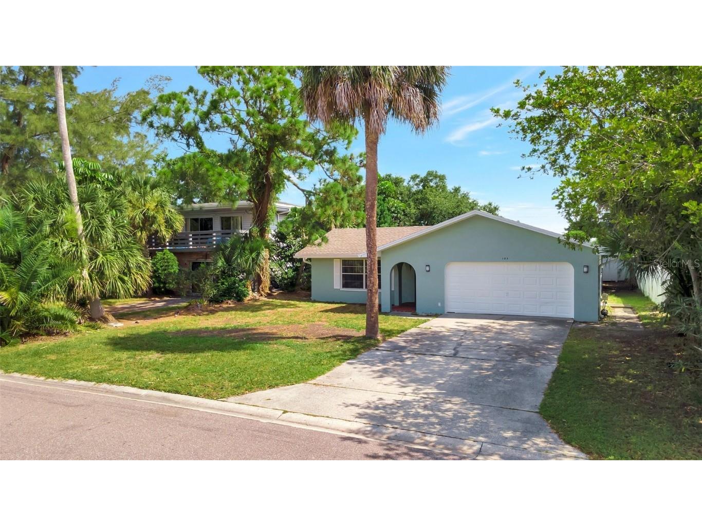 103 7th Street Belleair Beach FL 33786 U8215777 image1