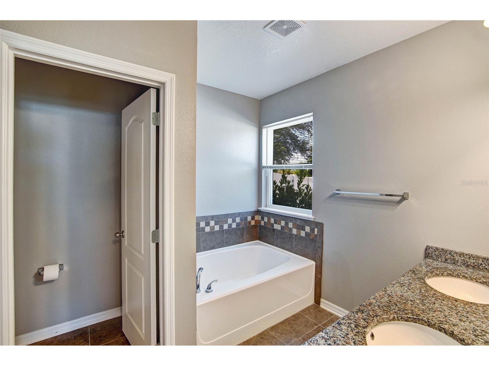 103 Blanco Drive Deland FL 32724 V4948656 image17