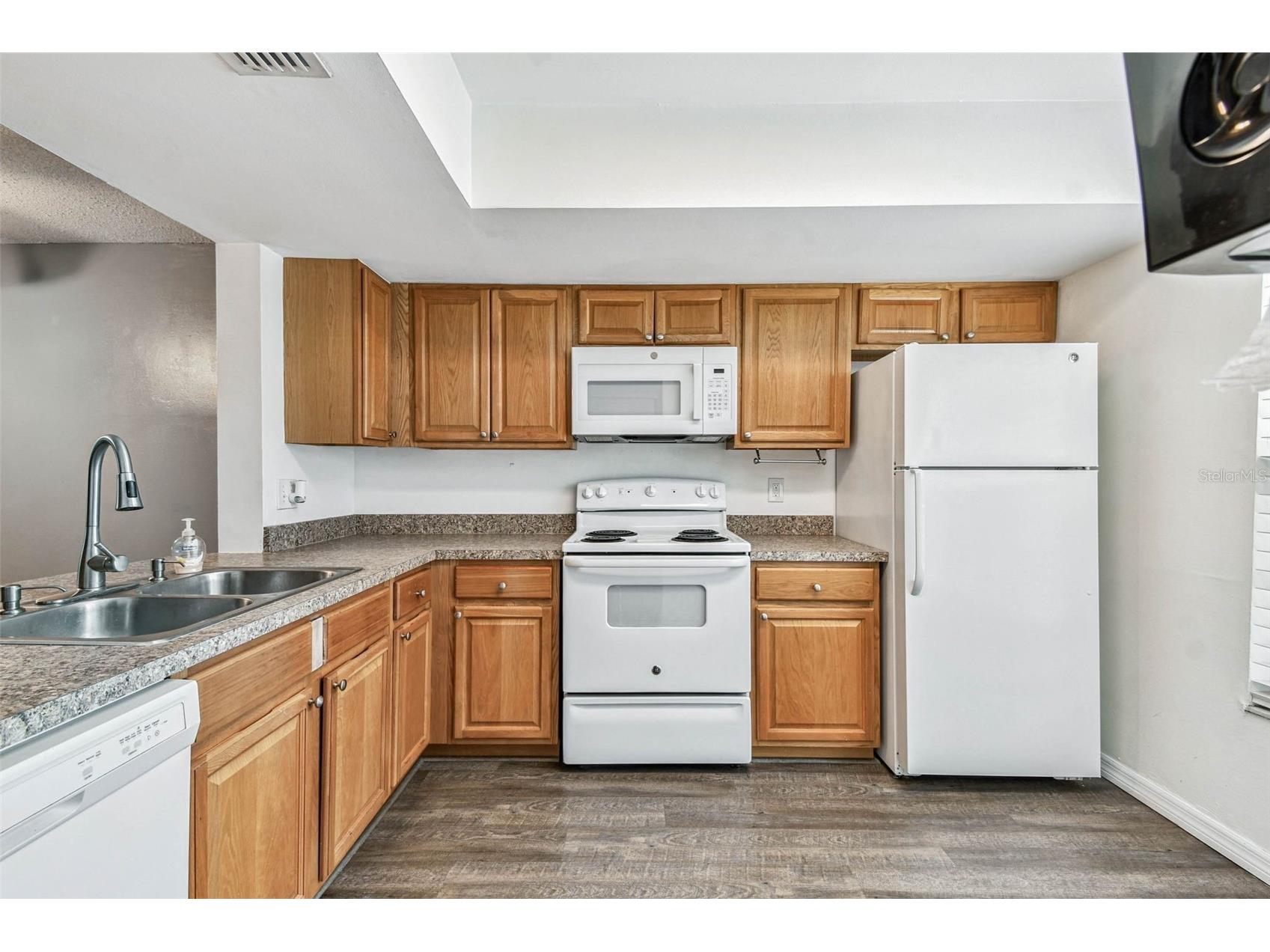 103 Brigadoon Drive Clearwater FL 33759 TB8490240 image6