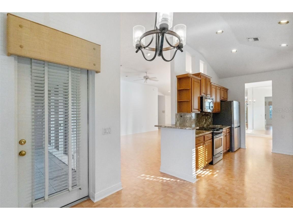 103 Camino Real Boulevard Howey In The Hills FL 34737 G5104836 image11