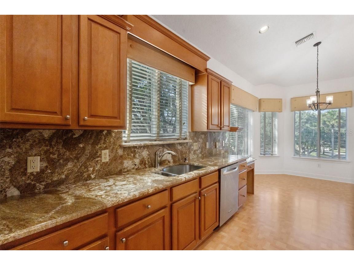 103 Camino Real Boulevard Howey In The Hills FL 34737 G5104836 image8
