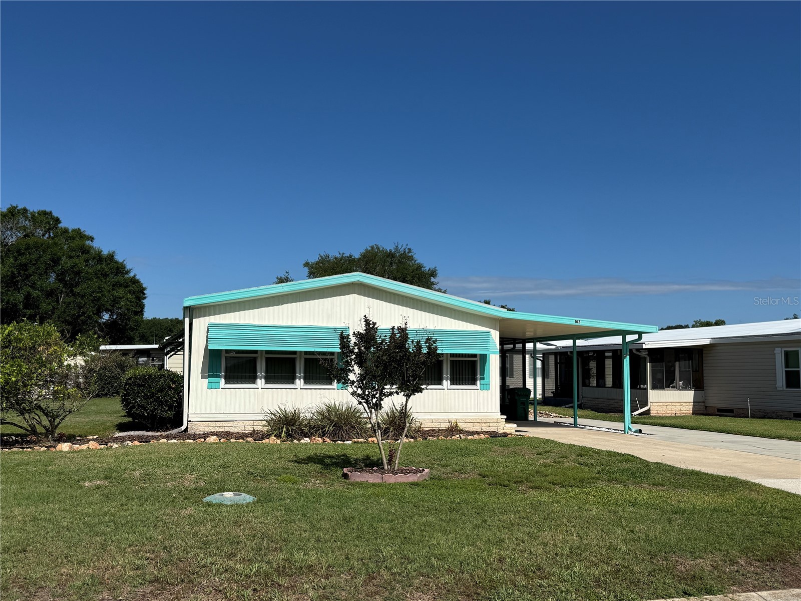 103 Cypress Road Wildwood FL 34785 - LAKE OKAHUMPKA G5112319 image1