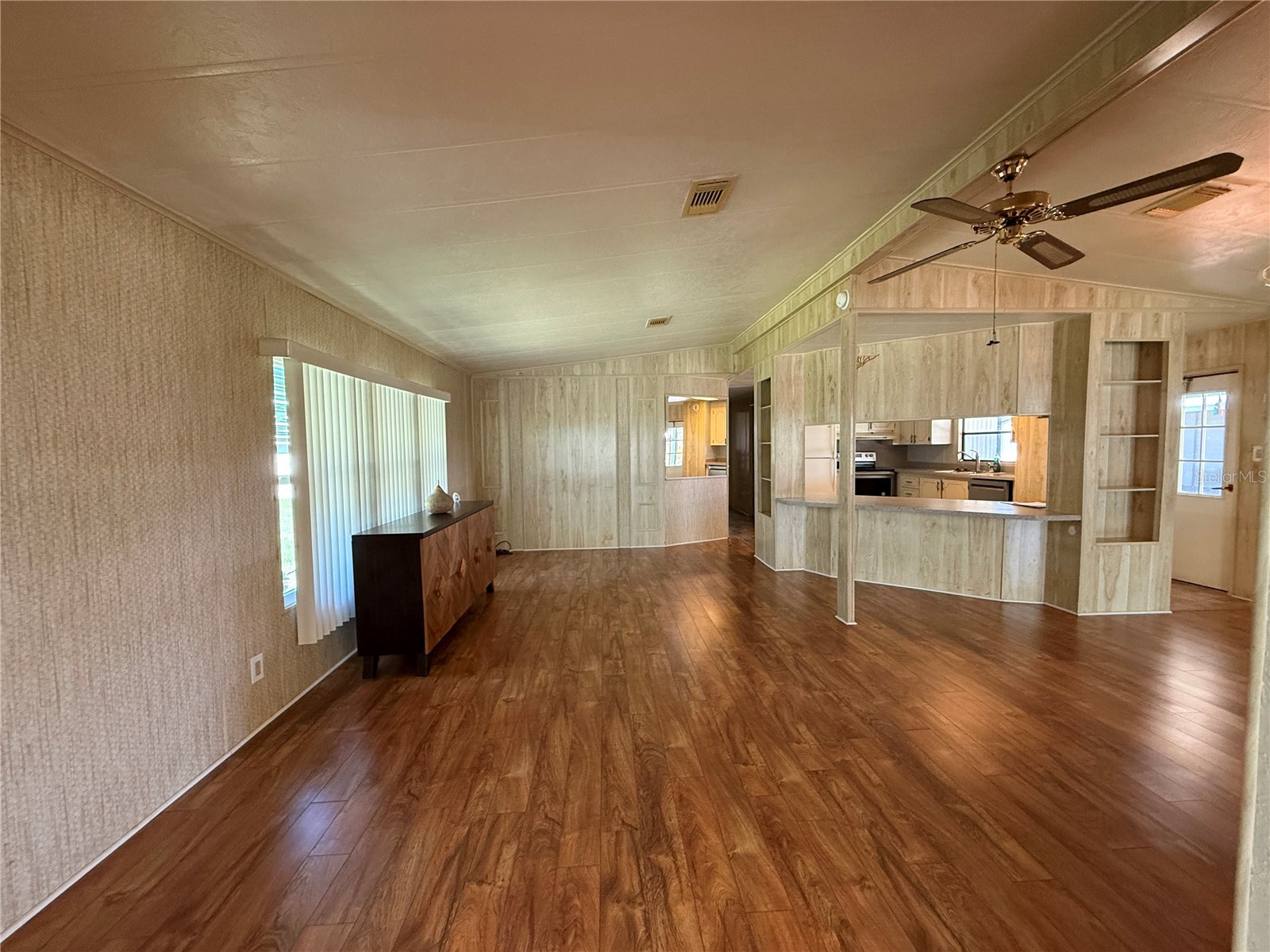 103 Cypress Road Wildwood FL 34785 - LAKE OKAHUMPKA G5112319 image10