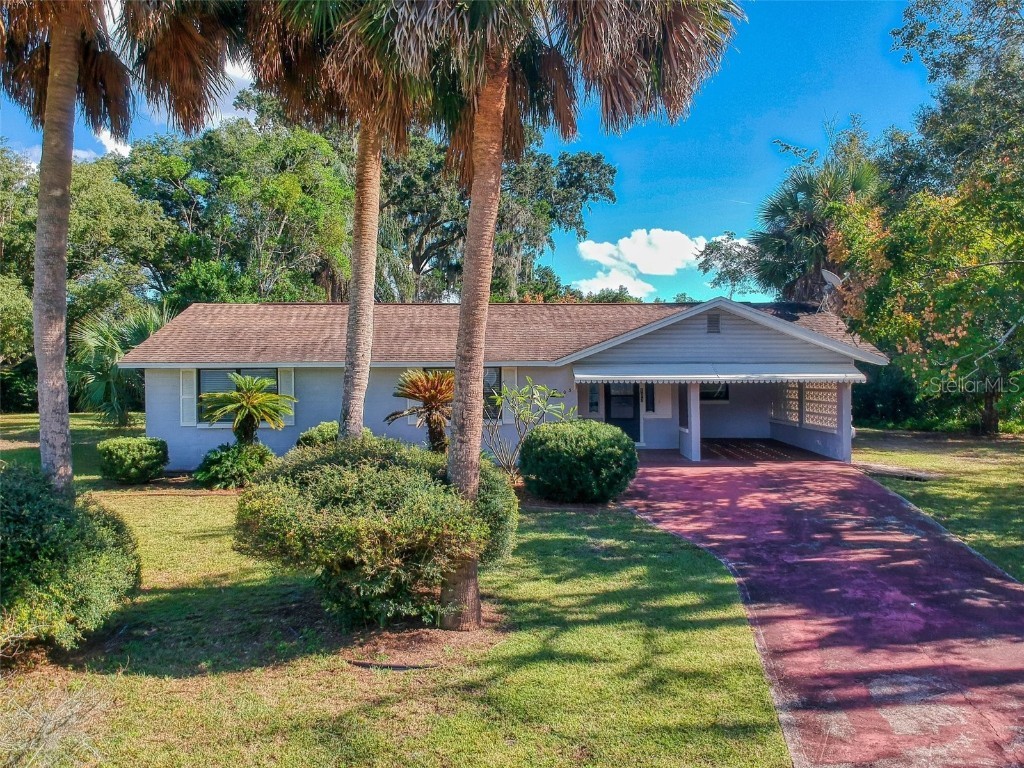 103 Floridana Road Debary FL 32713 V4932915 image1