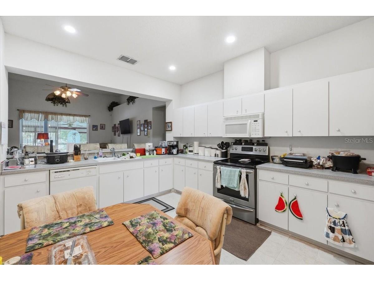 103 N 1st Street Eagle Lake FL 33839 L4962035 image6
