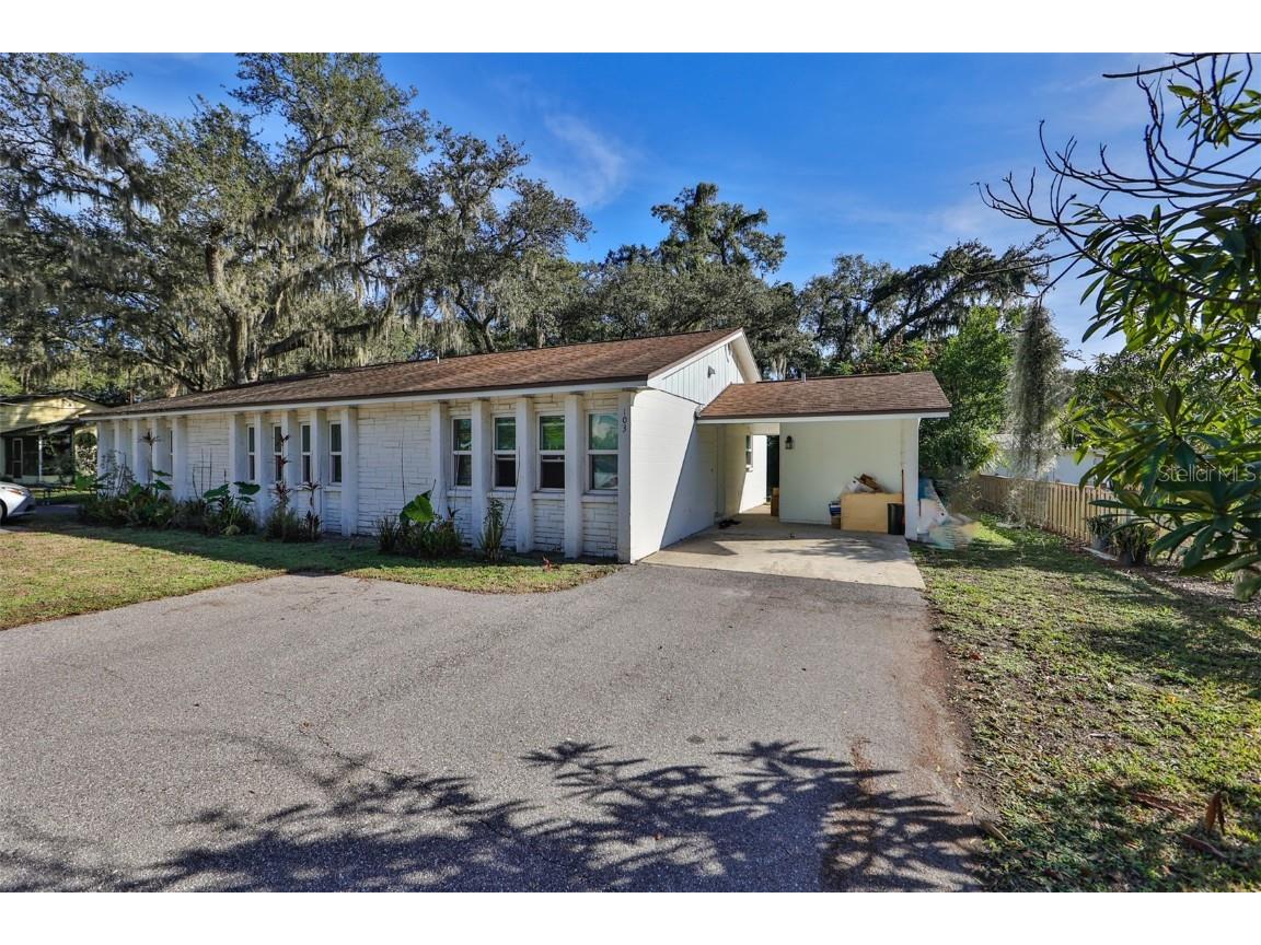 103 N Kingsway Road Seffner FL 33584 T3491457 image1