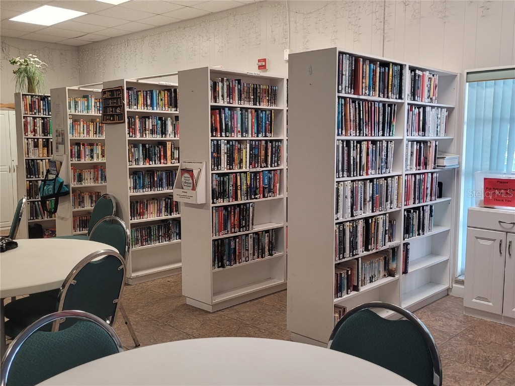 103 Oakwood Boulevard Sarasota FL 34237 A4631979 image45