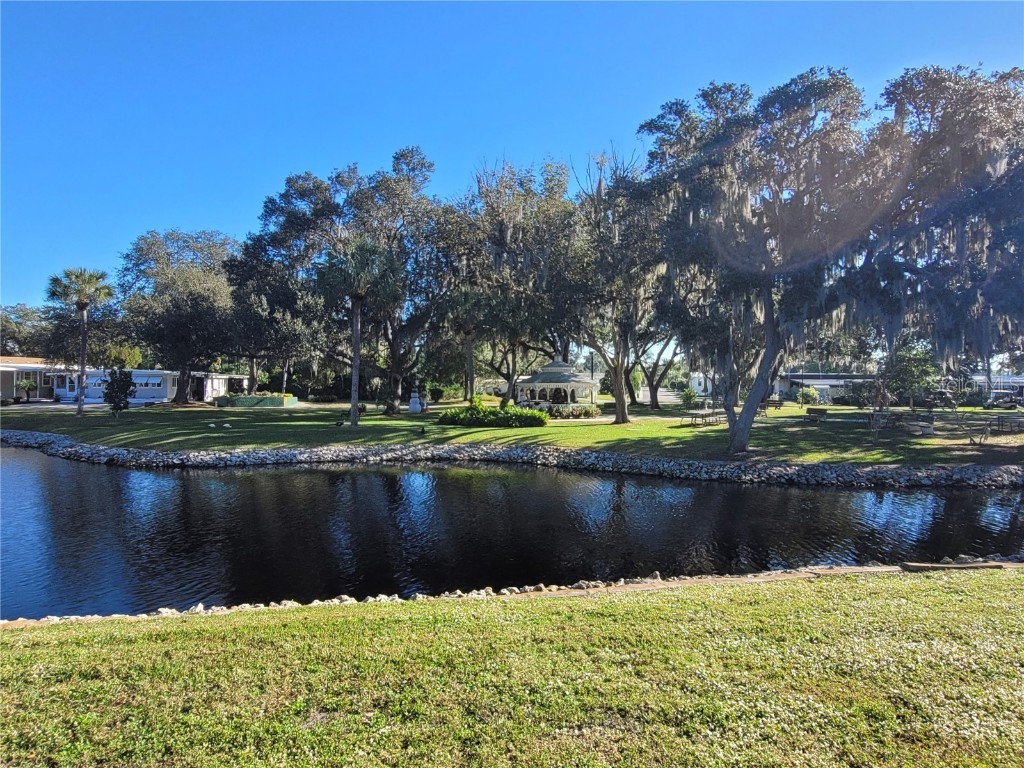 103 Oakwood Boulevard Sarasota FL 34237 A4631979 image53