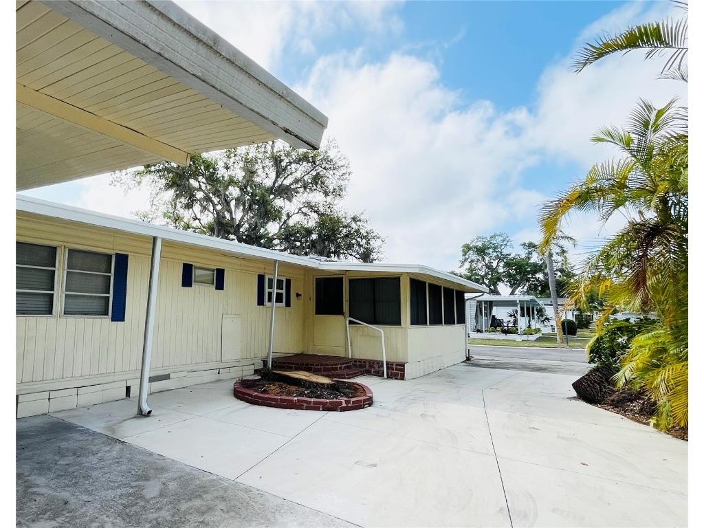 103 Oakwood Boulevard Sarasota FL 34237 A4631979 image6