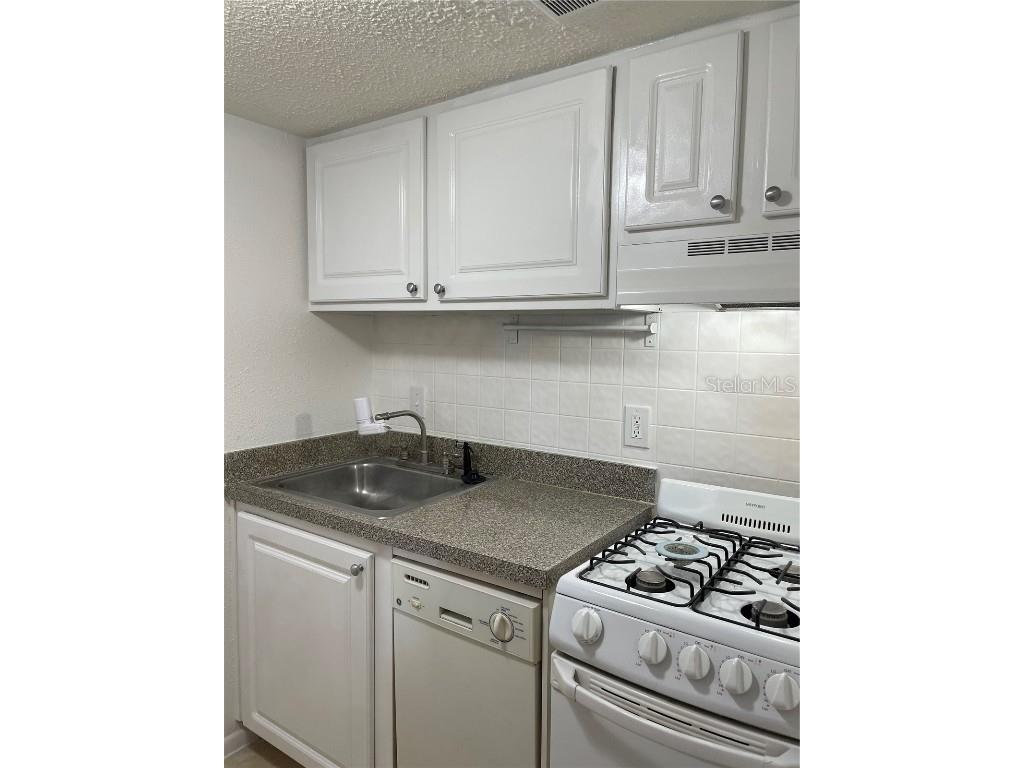 103 Oyster Bay Circle #310 Altamonte Springs FL 32701 J977257 image1