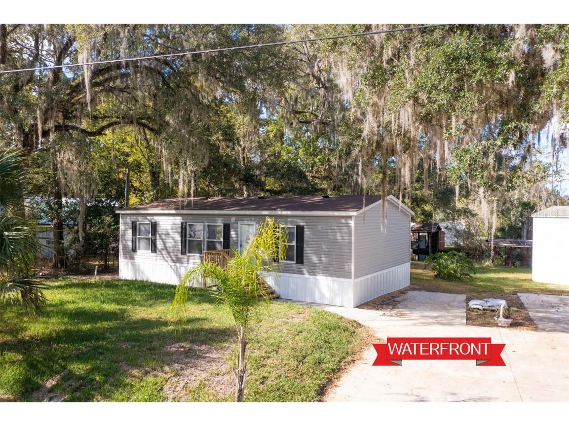 103 Rivershore Drive San Mateo FL 32187 - CANAL OFF THE ST. JOHN'S RIVER FC287190 image1