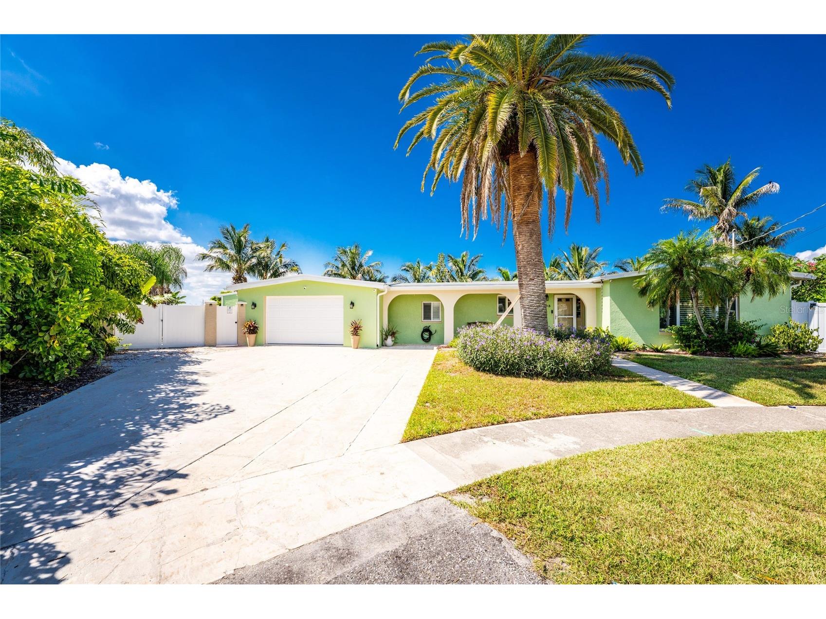 103 Rodgers Avenue NE Port Charlotte FL 33952 TB8523246 image1