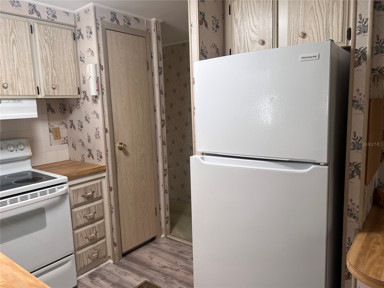 103 S Fiji Circle Englewood FL 34223 A4696394 image11