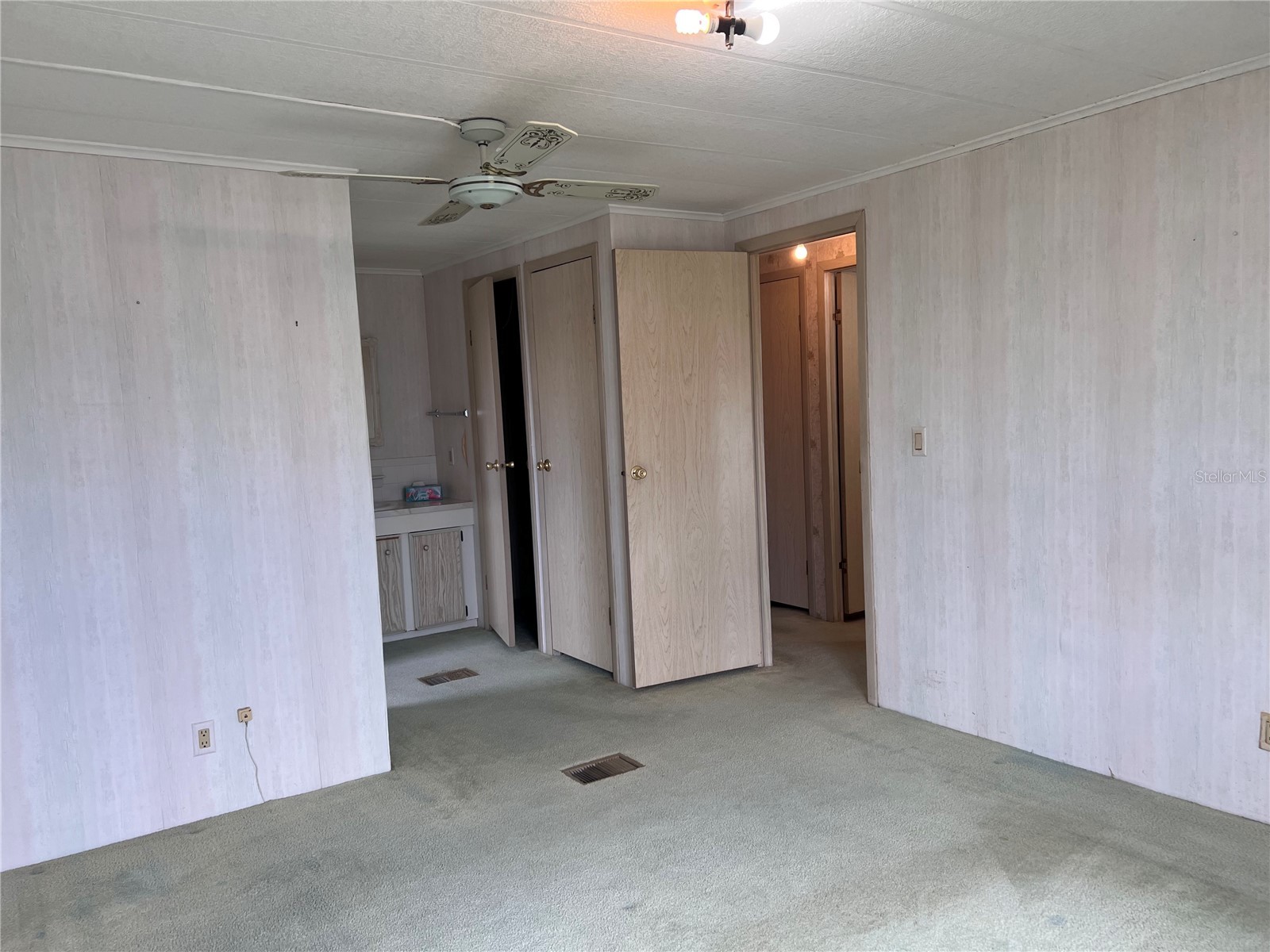 103 S Fiji Circle Englewood FL 34223 A4696394 image24