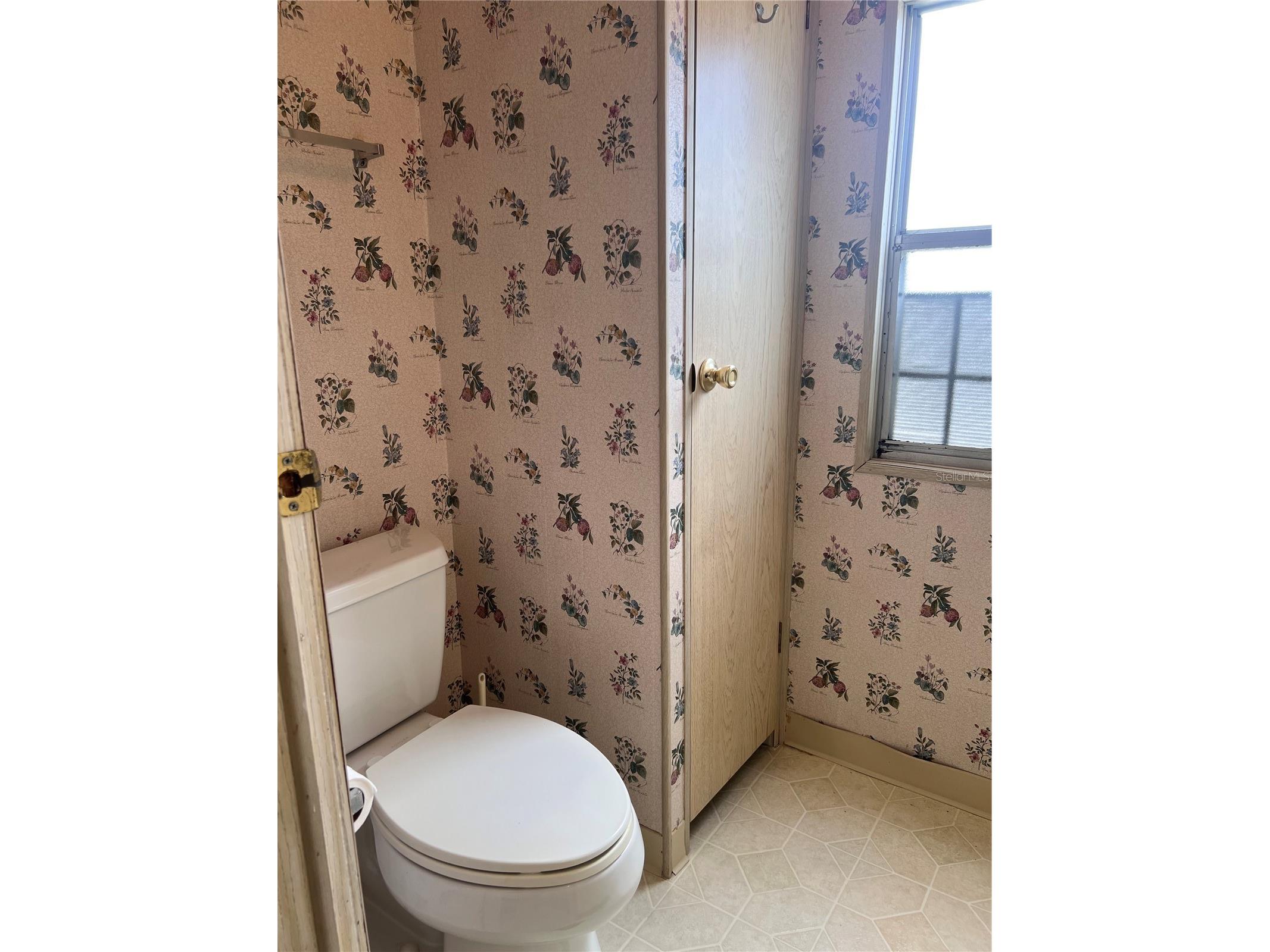 103 S Fiji Circle Englewood FL 34223 A4696394 image26
