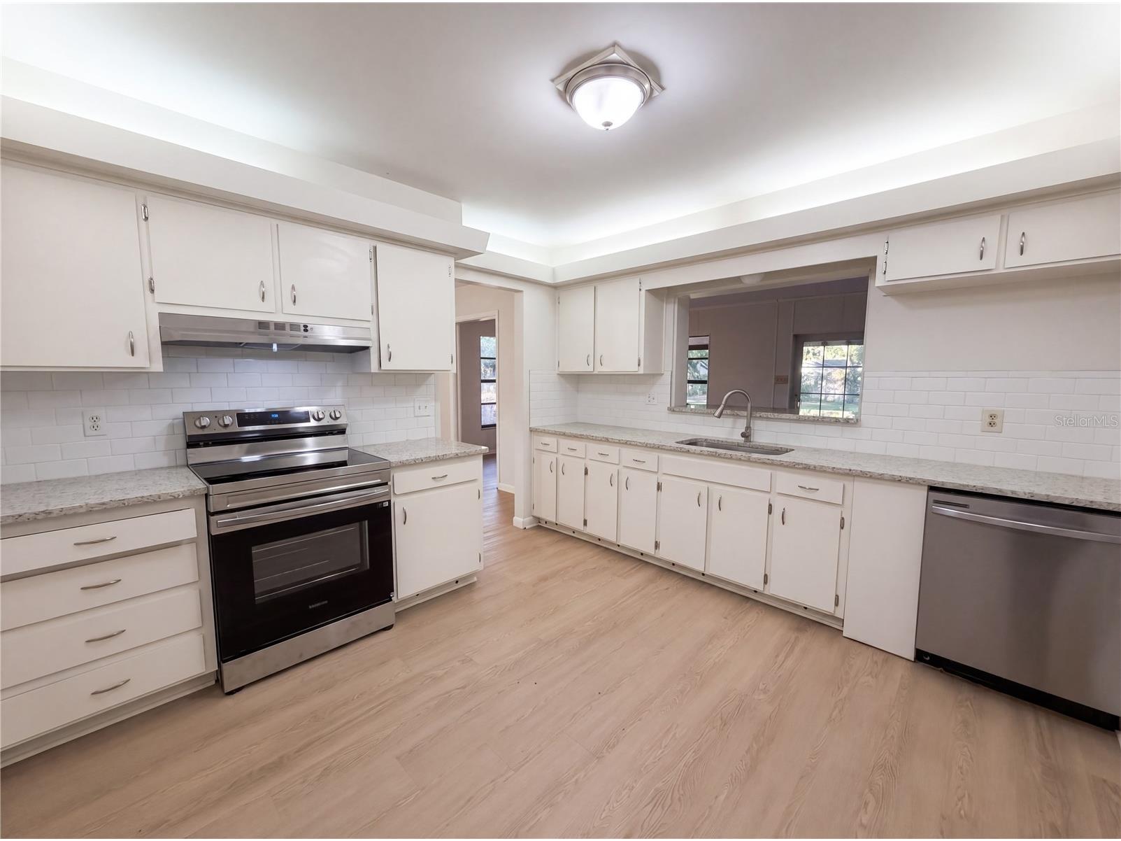 103 S Kingsway Road Seffner FL 33584 O6410955 image6