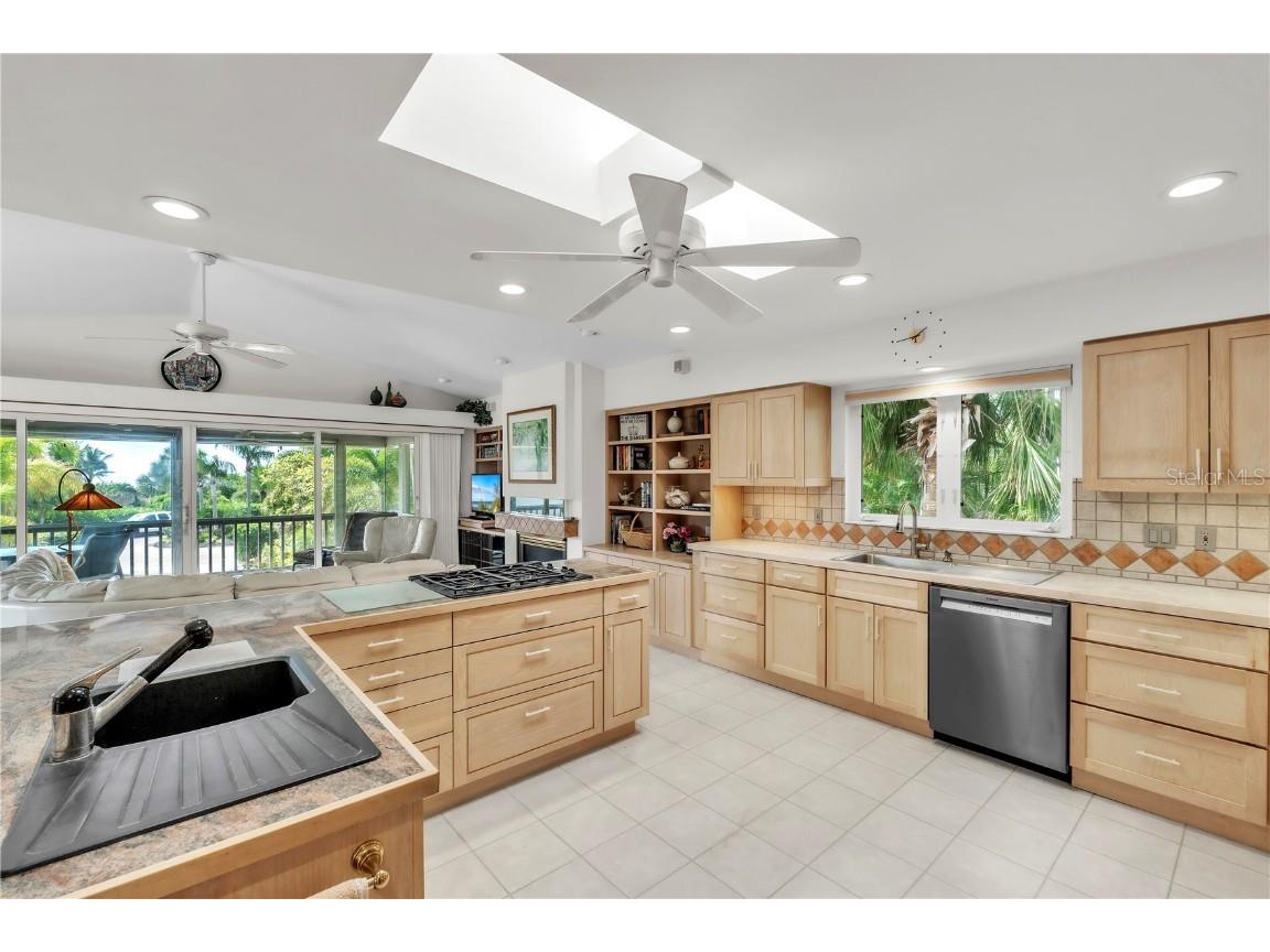 103 Sunset Lane Anna Maria FL 34216 A4669996 image15