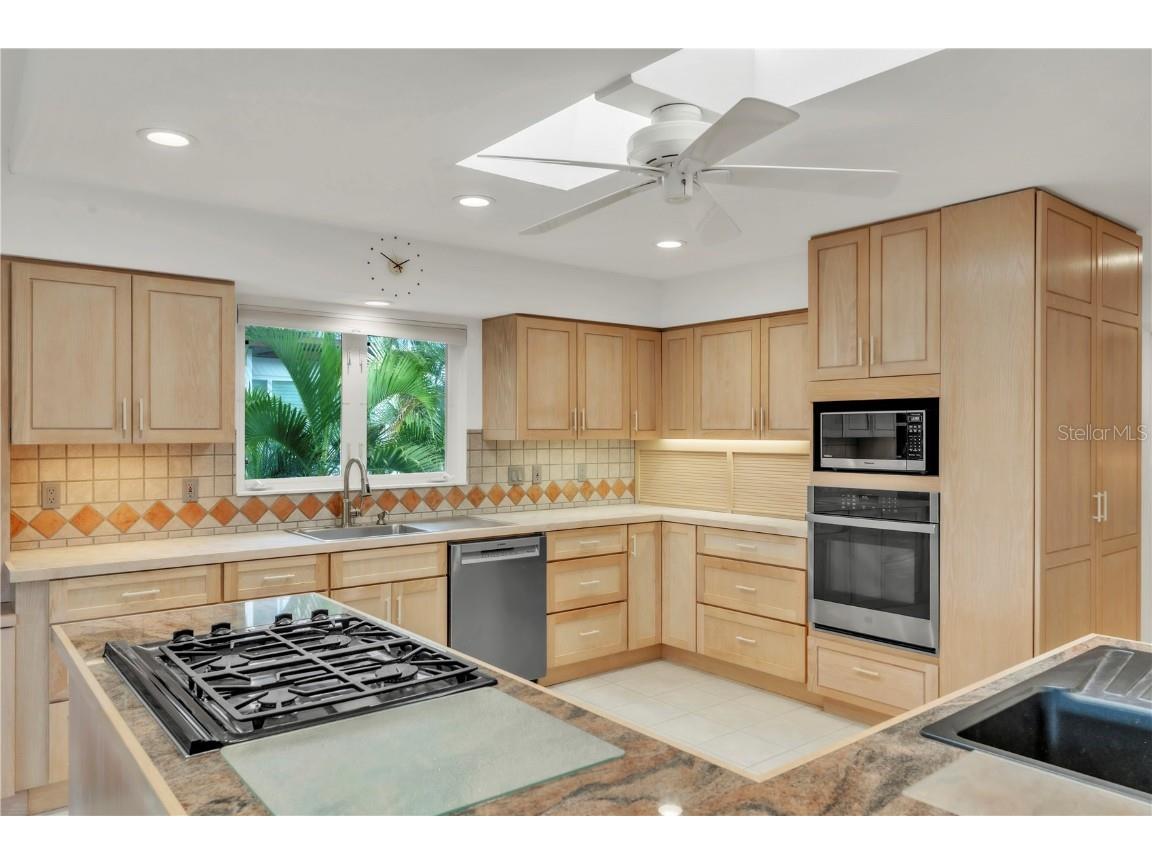 103 Sunset Lane Anna Maria FL 34216 A4669996 image19