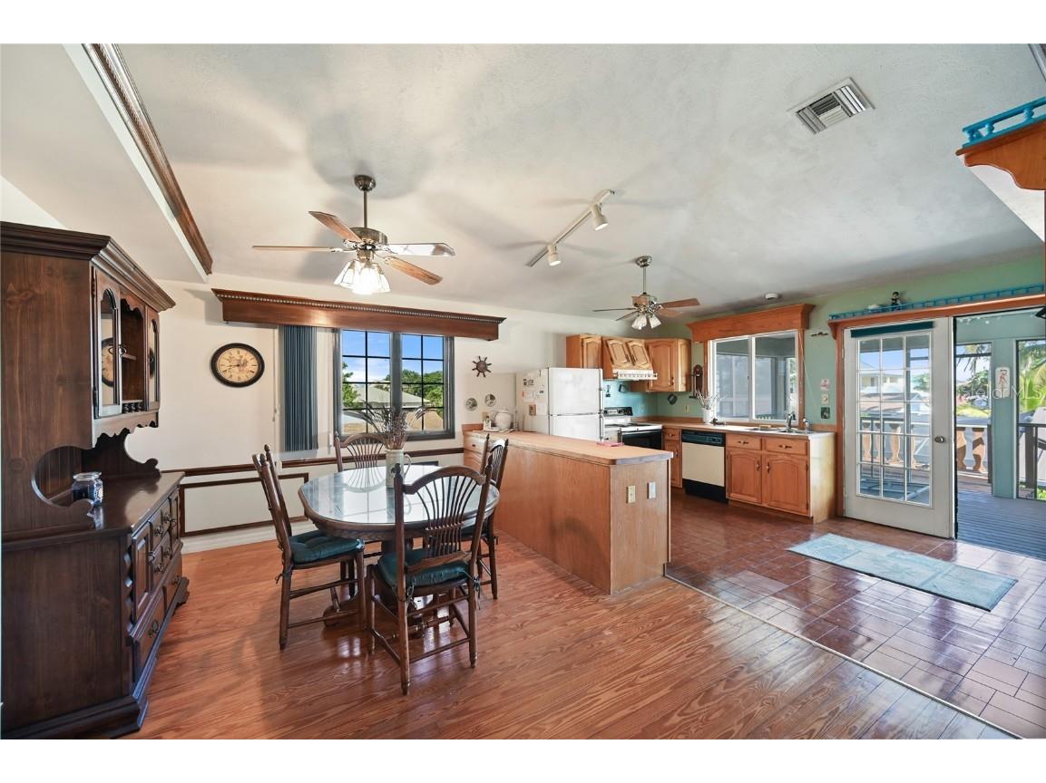 103 Tahiti Circle Naples FL 34113 TB8352684 image11