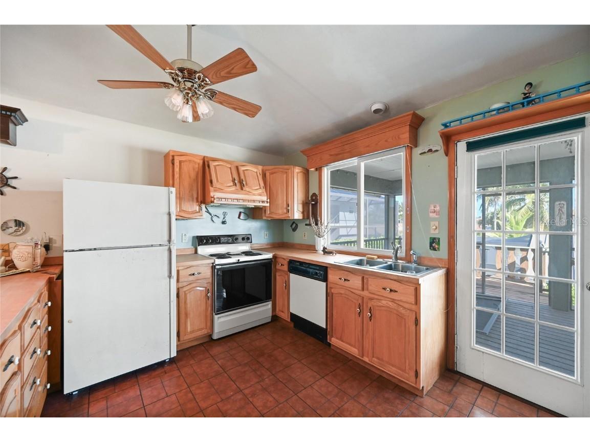 103 Tahiti Circle Naples FL 34113 TB8352684 image12