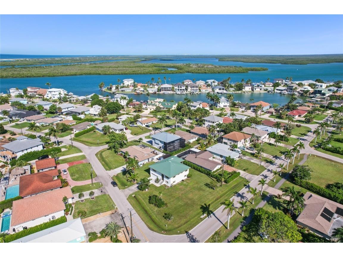 103 Tahiti Circle Naples FL 34113 TB8352684 image34