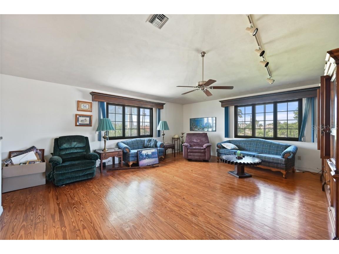 103 Tahiti Circle Naples FL 34113 TB8352684 image7
