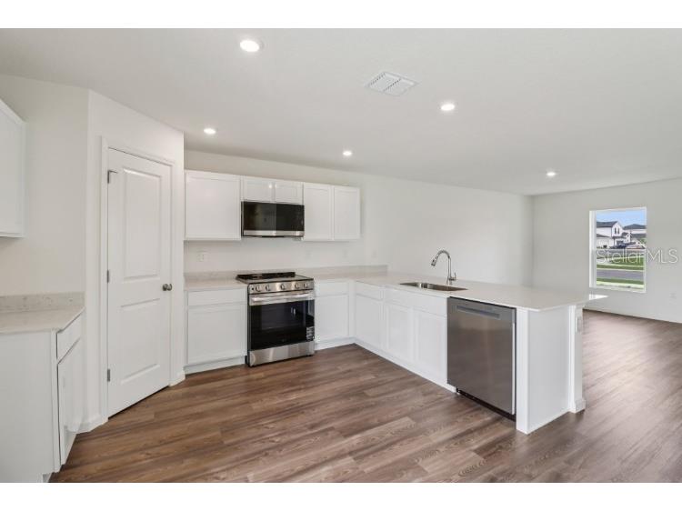 103 Violet Court Poinciana FL 34759 C7525843 image6