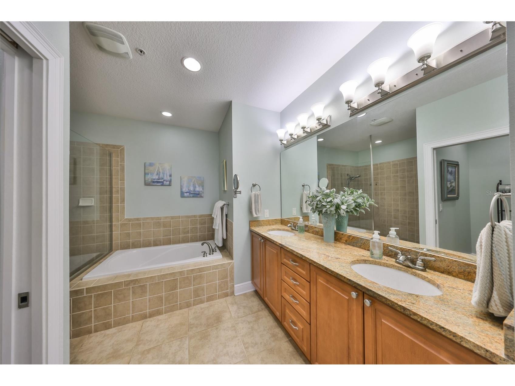 1030 Bellasol Way #302 Apollo Beach FL 33572 - BAL HARBOUR TB8475299 image18