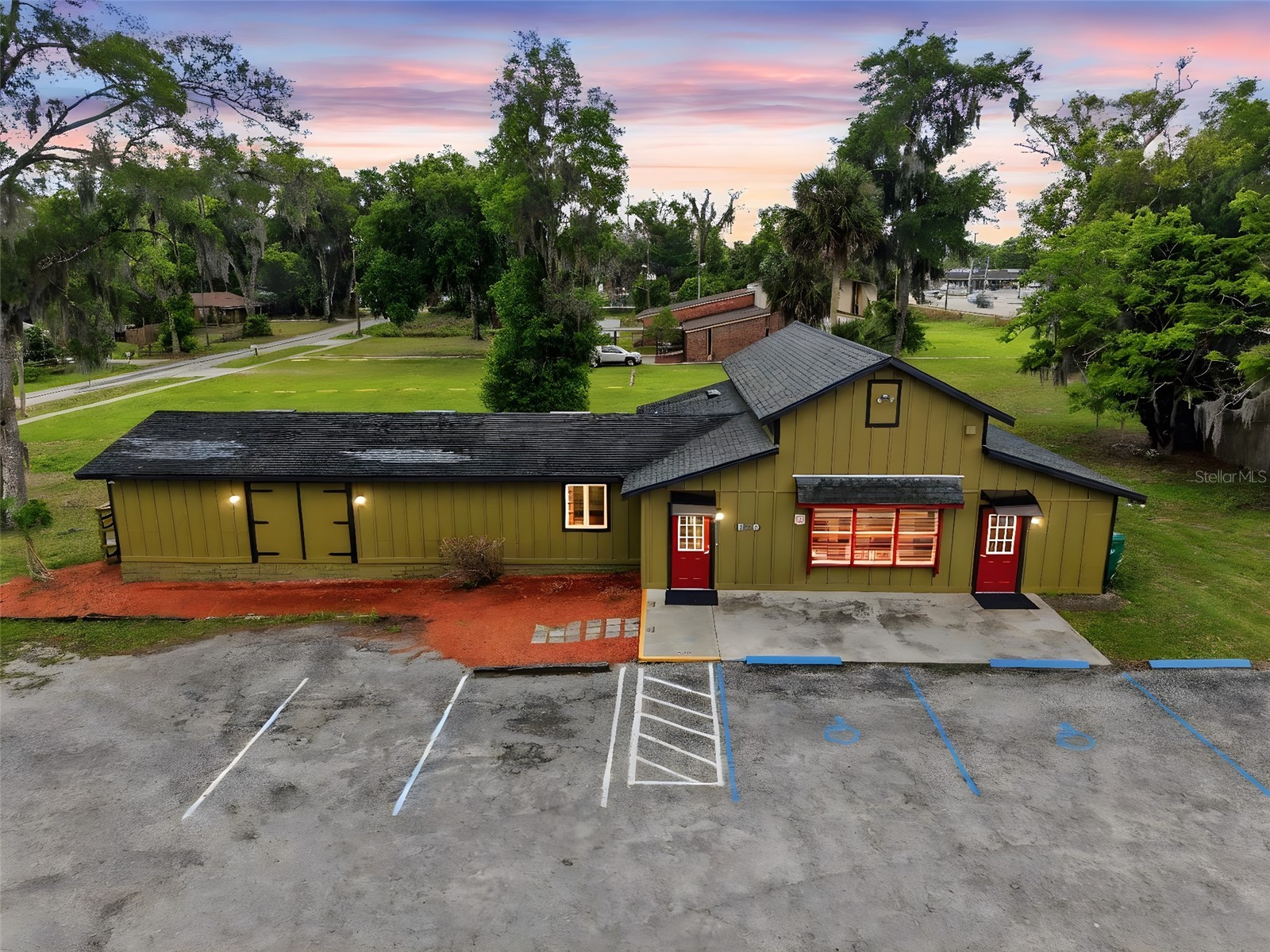 1030 Camphor Lane Deland FL 32720 V4948337 image1