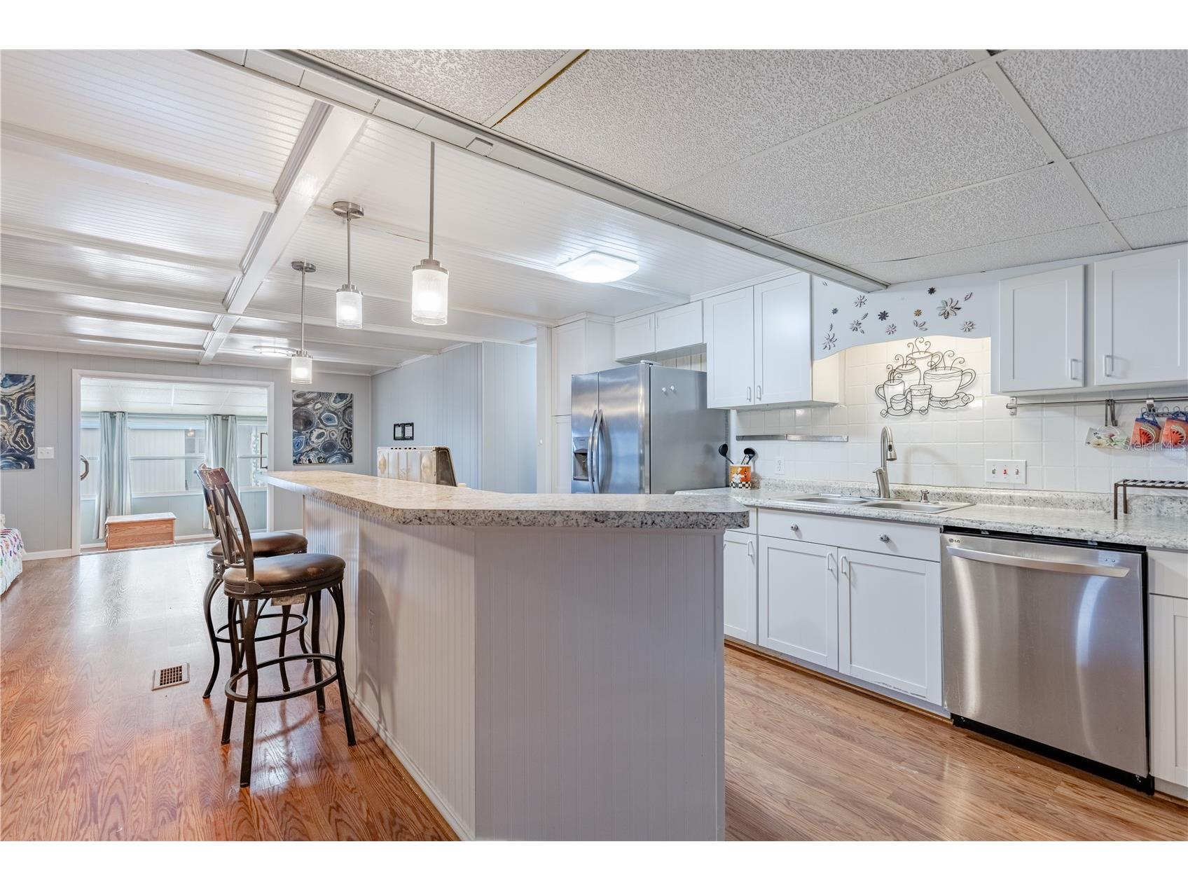 1030 Capella Drive Tavares FL 32778 - Lake Frances G5114823 image3