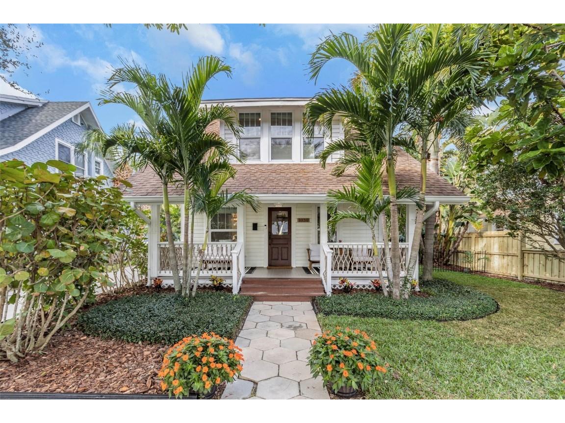 1030 Crescent Lake Drive N Saint Petersburg FL 33701 A4597759 image1