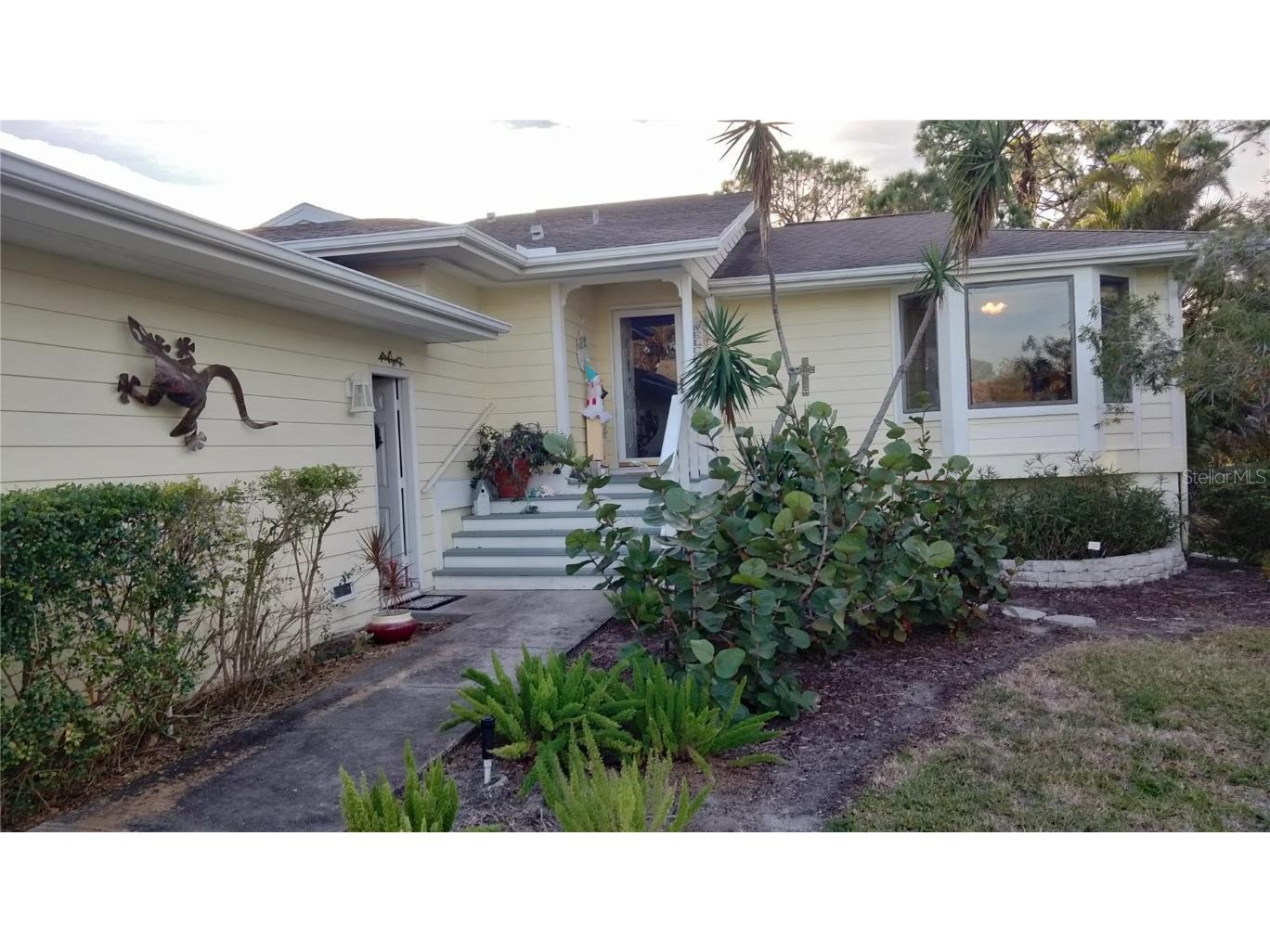 1030 Lake Avoca Drive Tarpon Springs FL 34689 TB8334147 image1