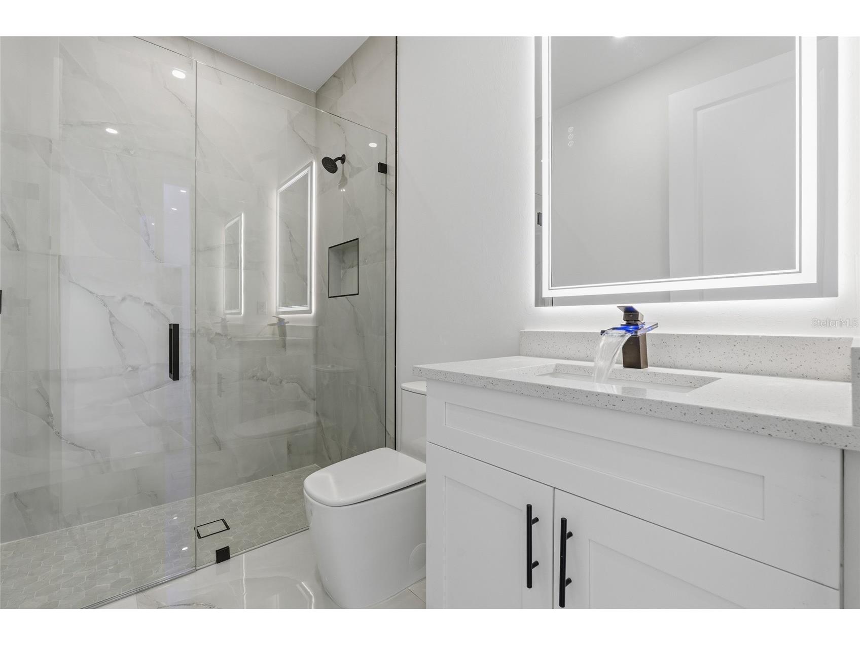 1030 NE 2nd Avenue Cape Coral FL 33909 TB8527354 image21
