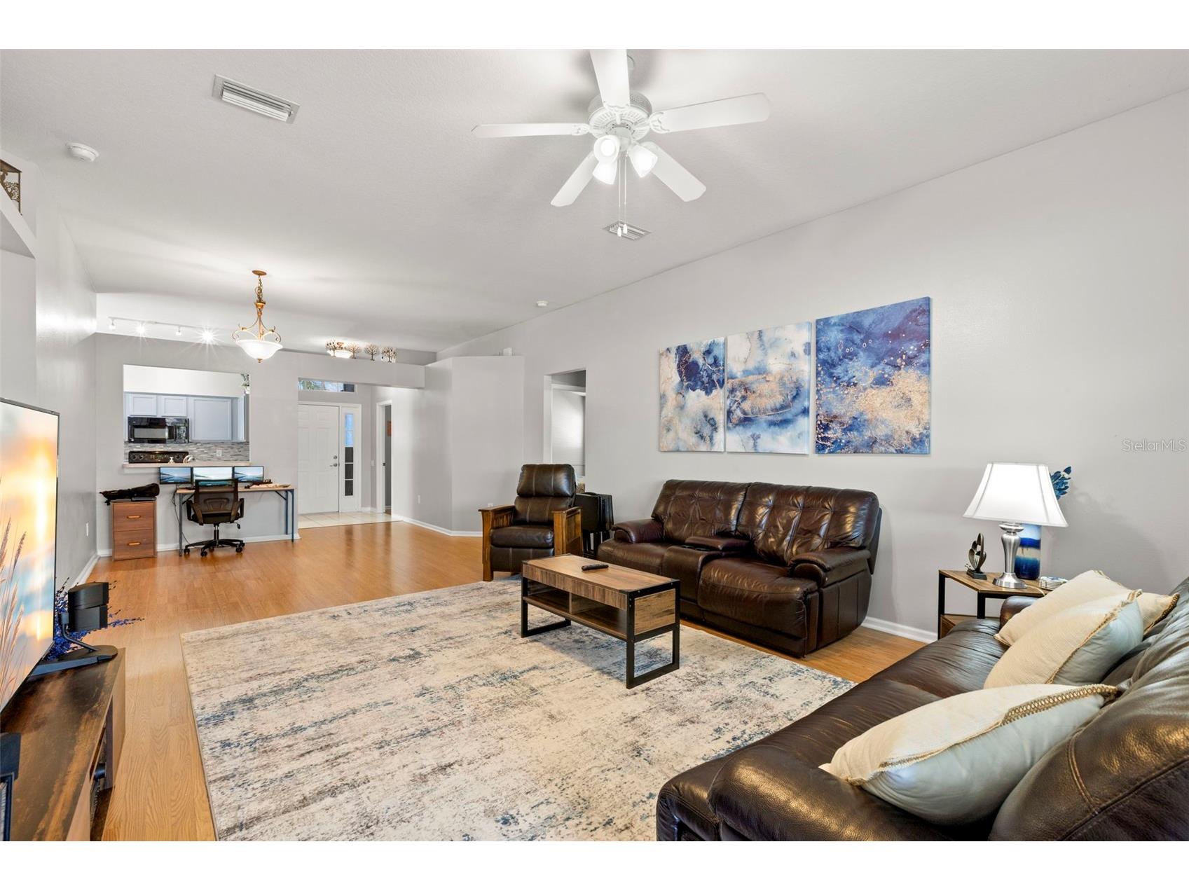 1030 Summer Breeze Drive Brandon FL 33511 TB8479270 image3