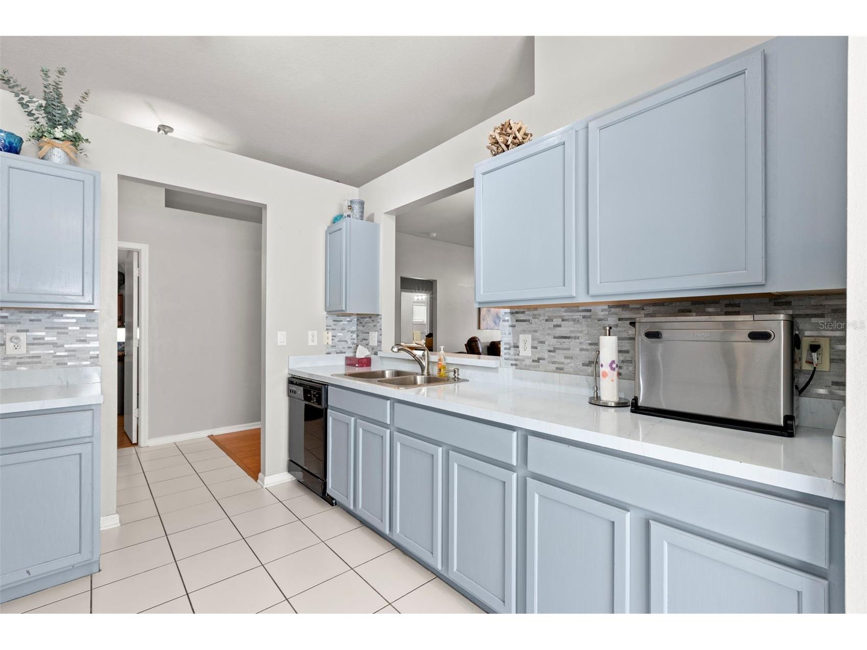 1030 Summer Breeze Drive Brandon FL 33511 TB8479270 image9