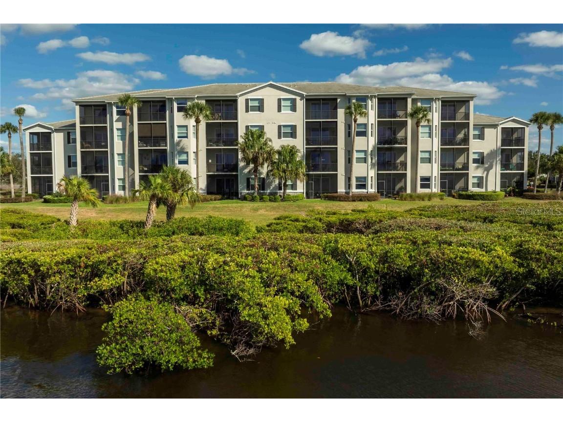 1030 Tidewater Shores Loop #105 Bradenton FL 34208 A4669018 image2