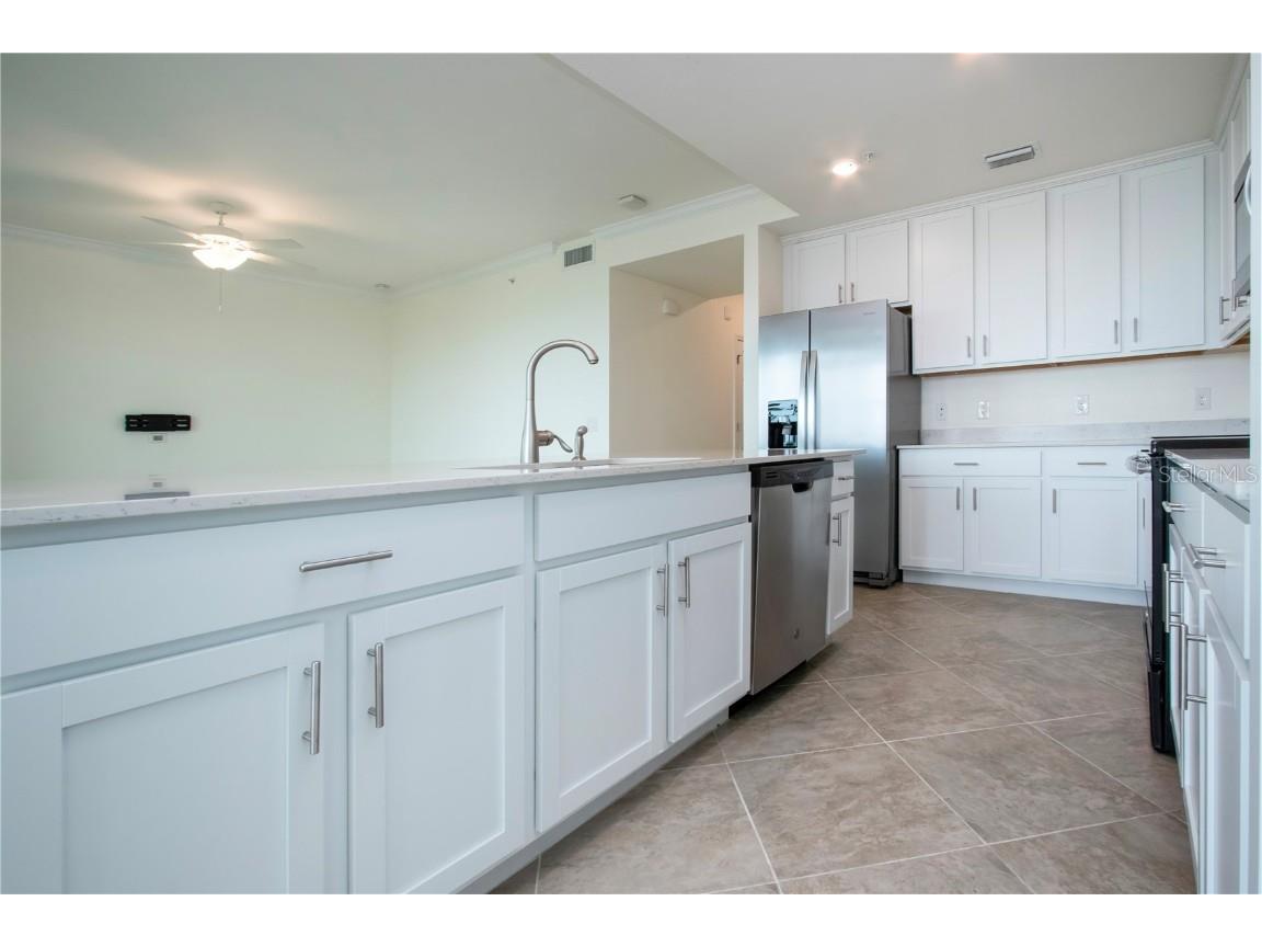 1030 Tidewater Shores Loop #106 Bradenton FL 34208 - MANATEE RIVER A4666457 image16