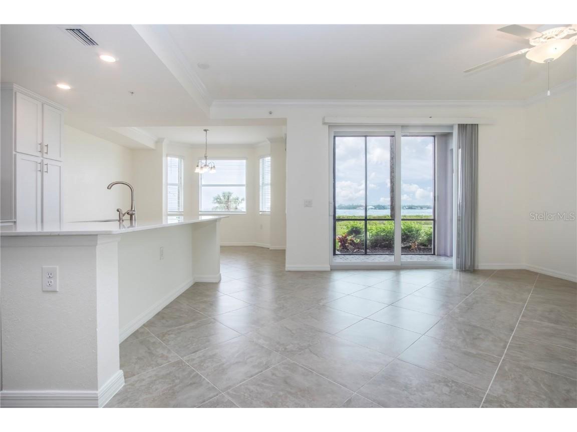 1030 Tidewater Shores Loop #106 Bradenton FL 34208 - MANATEE RIVER A4666457 image3