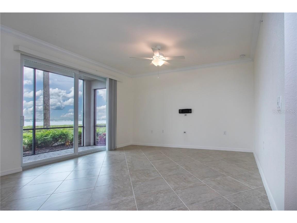 1030 Tidewater Shores Loop #106 Bradenton FL 34208 - MANATEE RIVER A4666457 image4