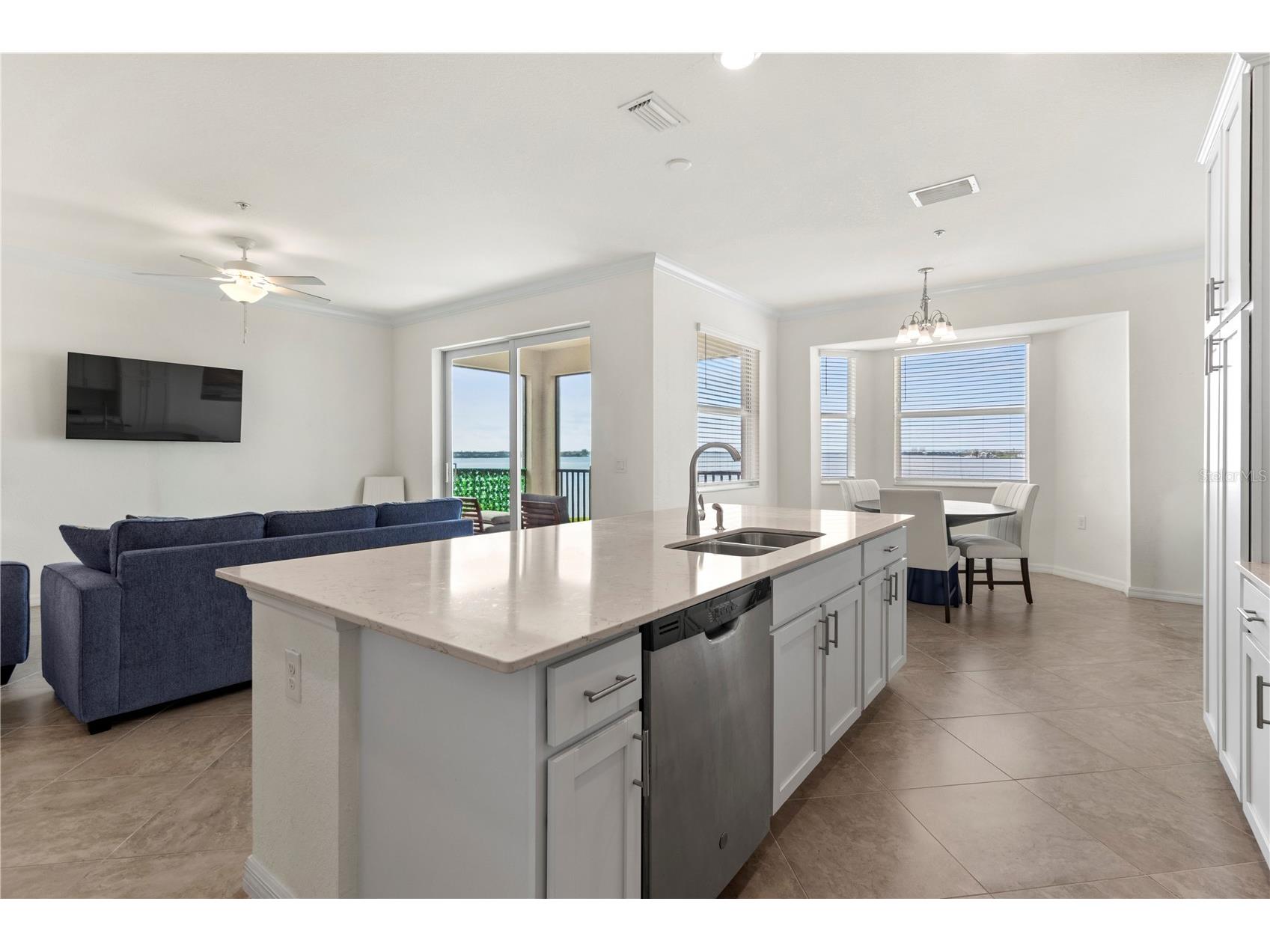 1030 Tidewater Shores Loop #401 Bradenton FL 34208 - MANATEE RIVER A4675232 image17