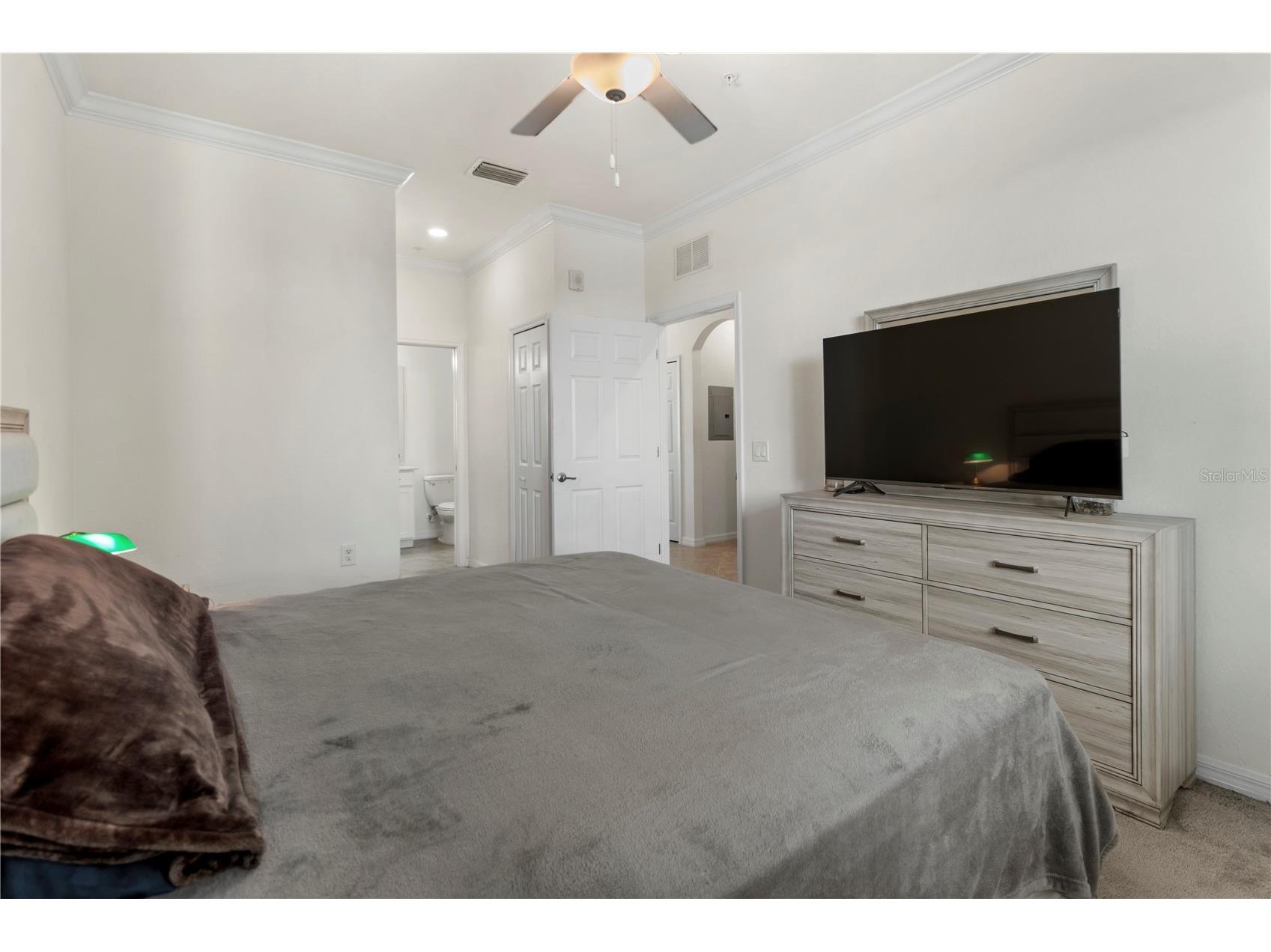 1030 Tidewater Shores Loop #401 Bradenton FL 34208 - MANATEE RIVER A4675232 image27