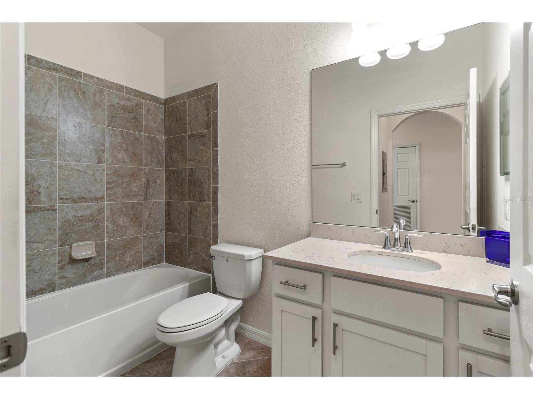 1030 Tidewater Shores Loop #401 Bradenton FL 34208 - MANATEE RIVER A4675232 image31