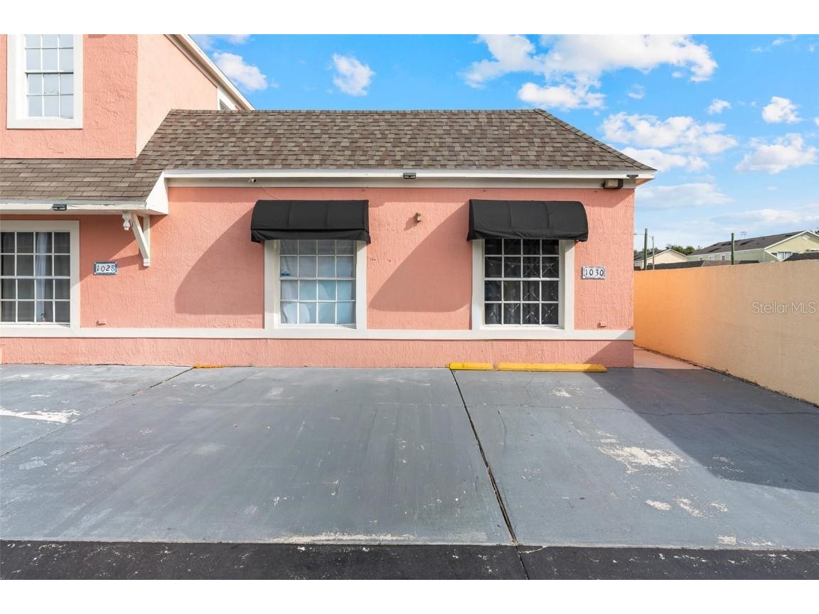 1030 Universal Rest Place Kissimmee FL 34744 V4945029 image1