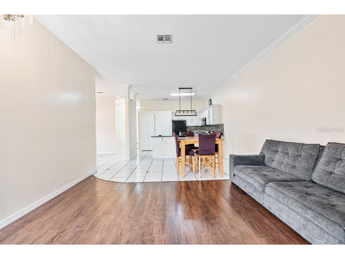 1030 Universal Rest Place Kissimmee FL 34744 V4945029 image3