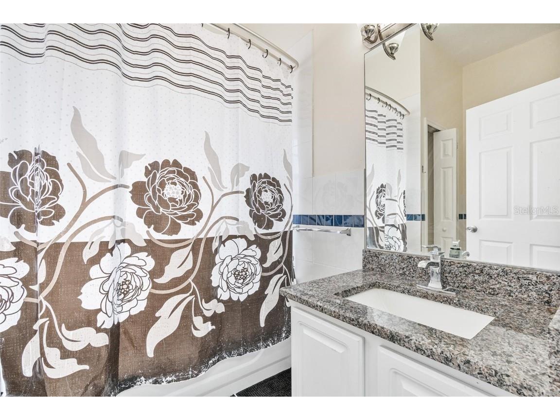 1030 Universal Rest Place Kissimmee FL 34744 V4945029 image7