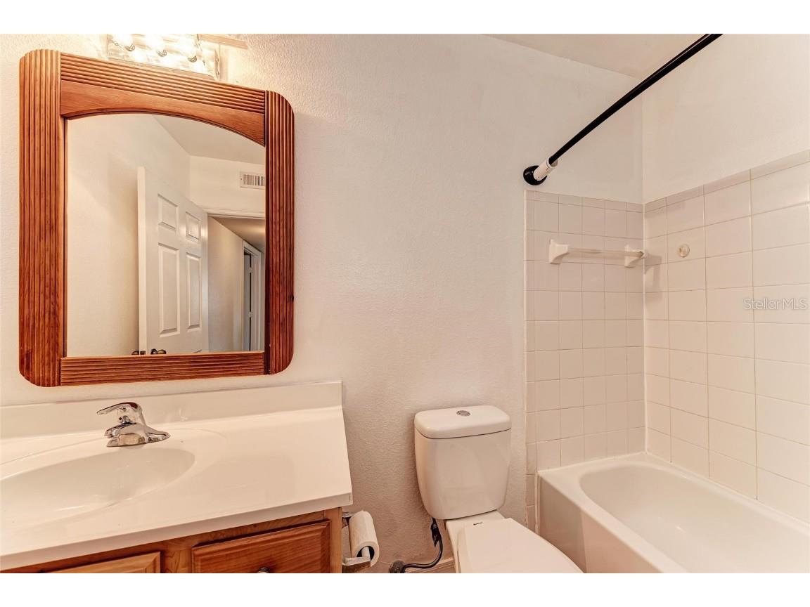 1030 Villagio Circle #103 Sarasota FL 34237 A4657212 image23