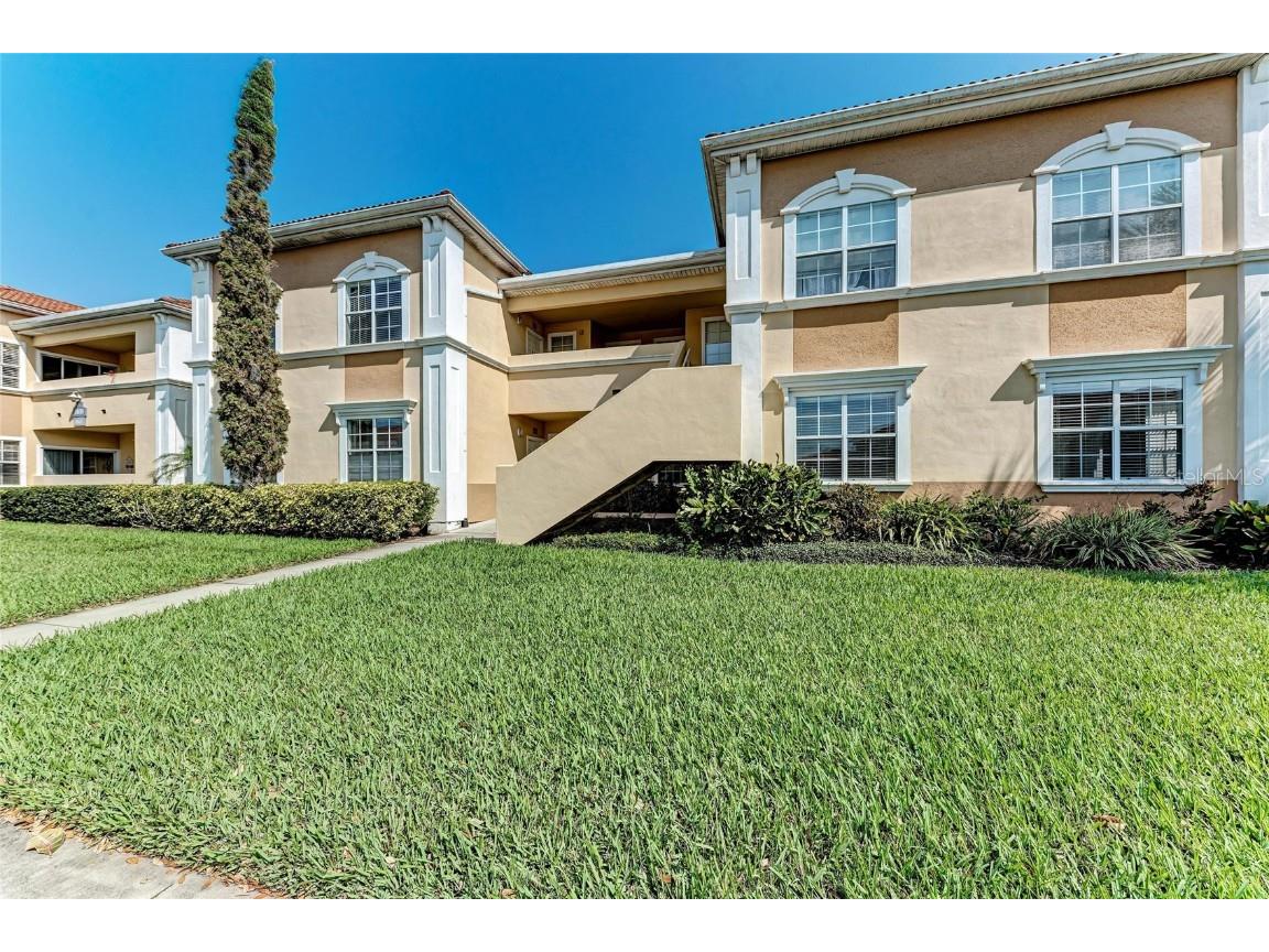 1030 Villagio Circle #103 Sarasota FL 34237 A4657212 image3